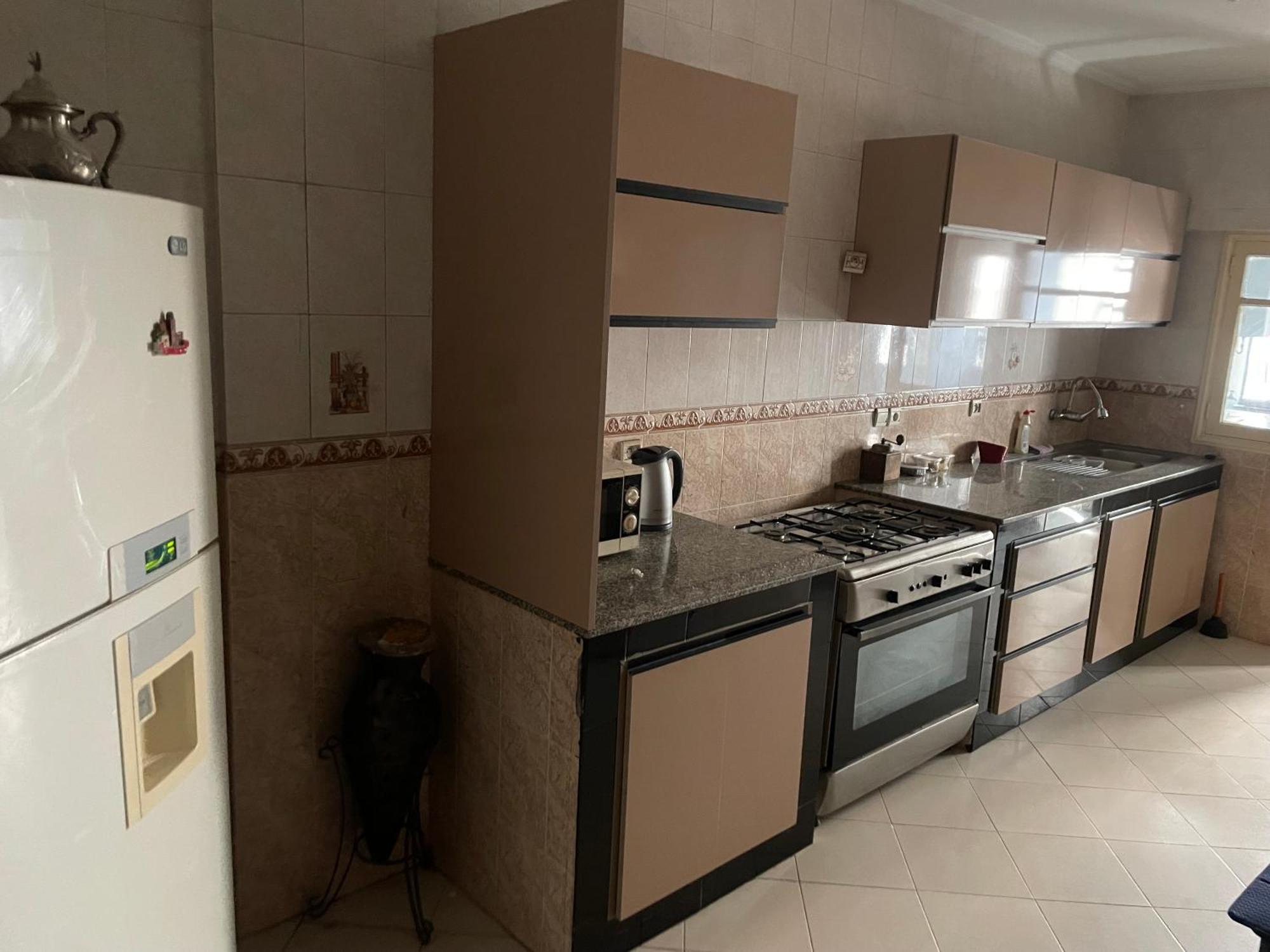 Front Apartment *